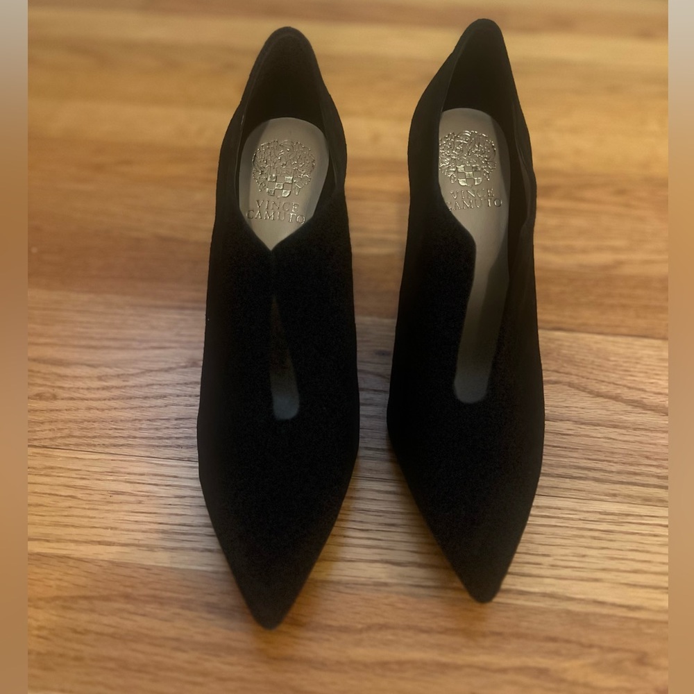 Vince Camuto deep vamp bootie